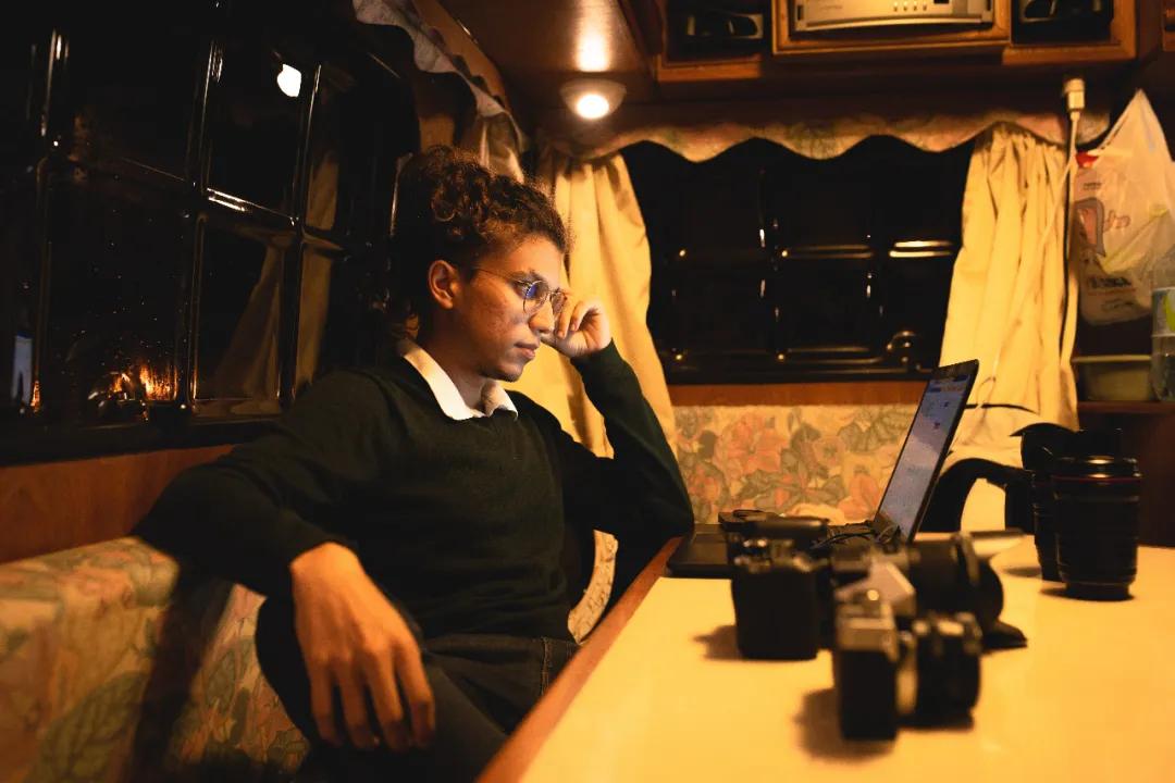 所谓的大器晚成也是年少有为,如果能年少有为为何要大器晚成