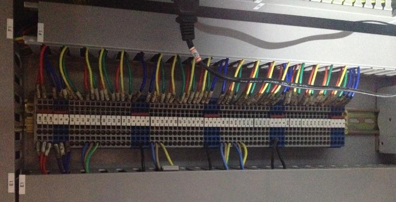 嵌入式智能交通信号灯,可控交通信号灯