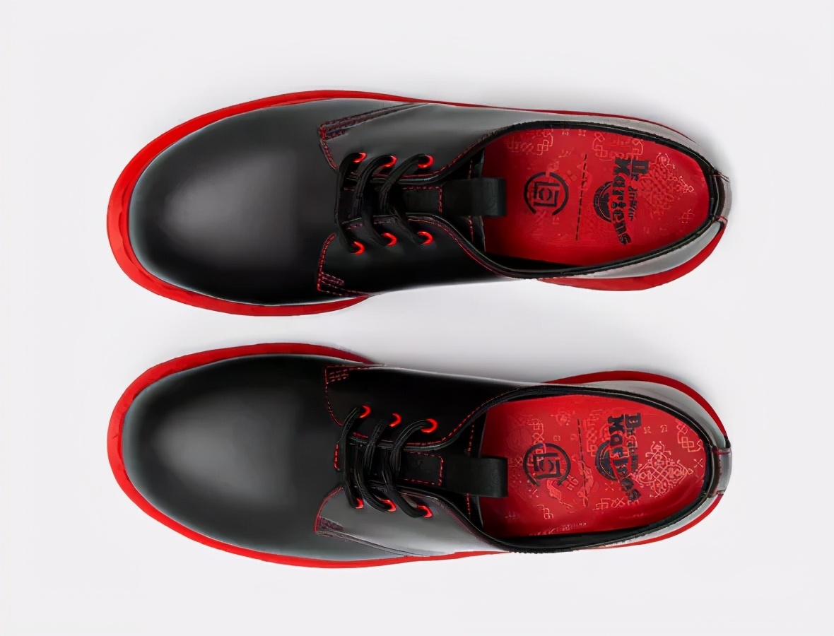 陈冠希欧阳娜娜新鞋,陈冠希clot阴阳鞋穿搭