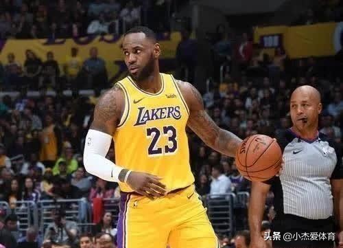 库里是战术核心,库里带来的战术体系的变化