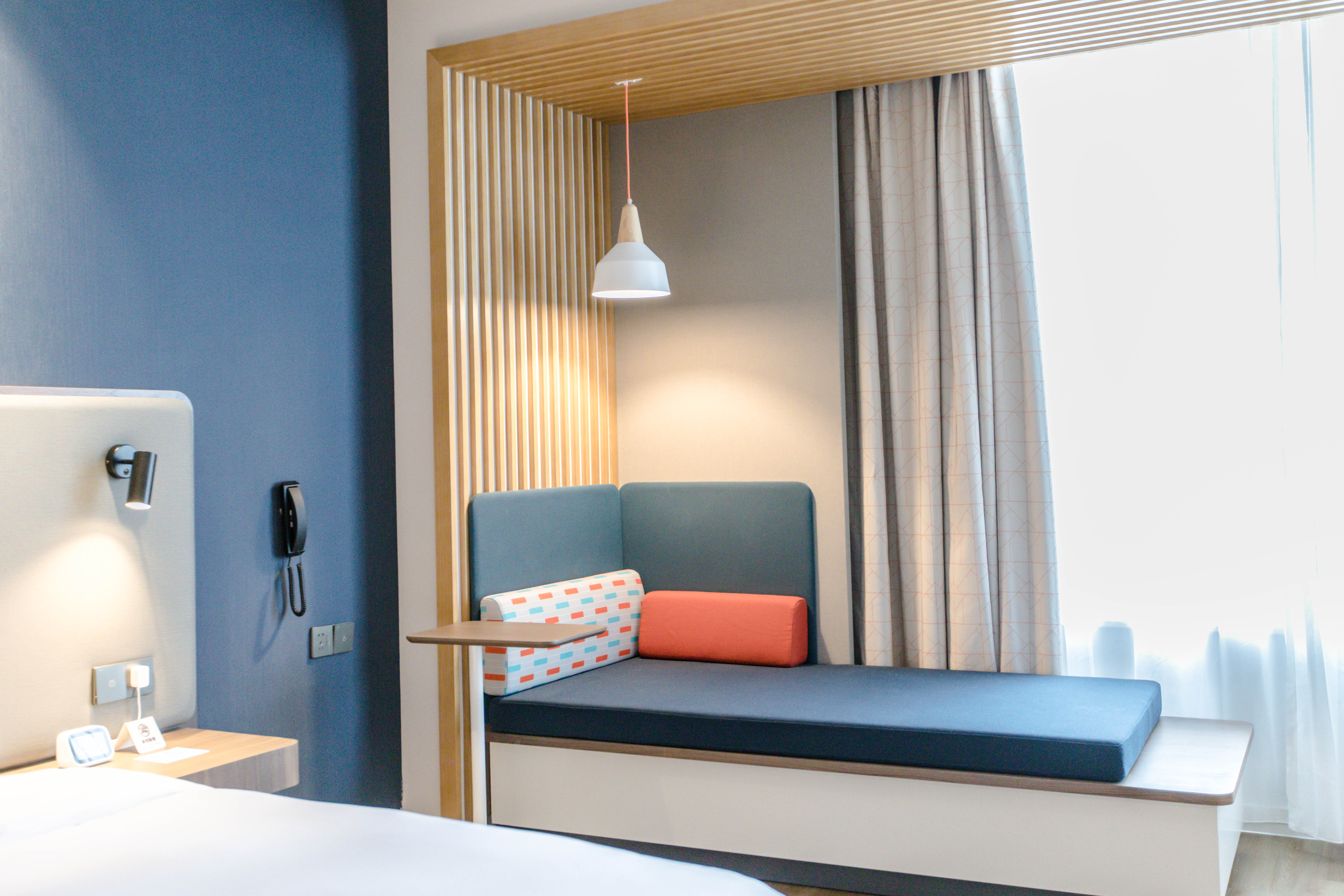 去上海迪士尼住哪儿性价比高,上海迪士尼住宿游玩攻略