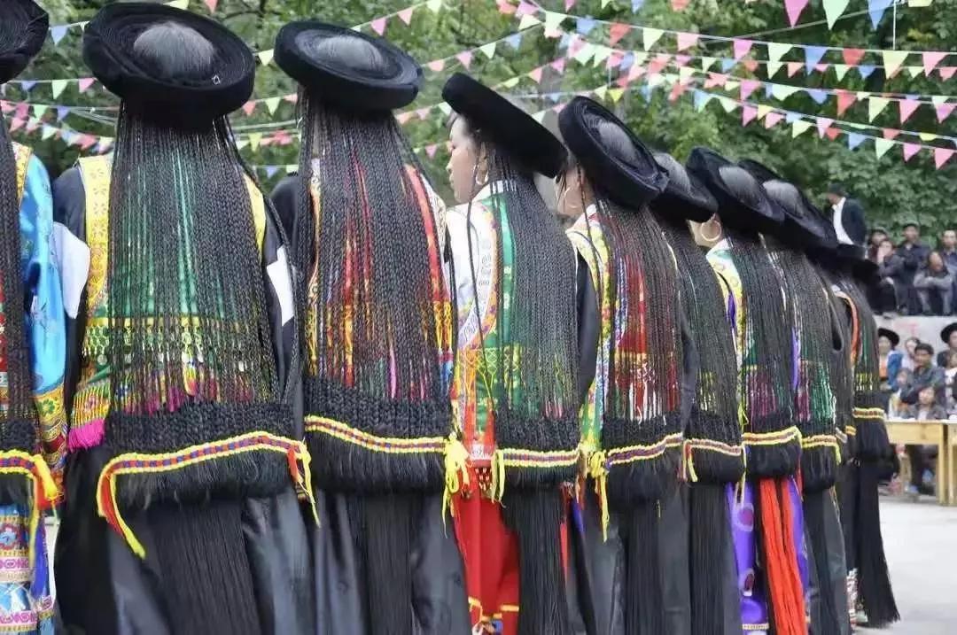 鐢樿們鐪佽垷鏇插幙钘忔棌鏈嶉グ,钘忓尯鏃呮父鏈嶉グ