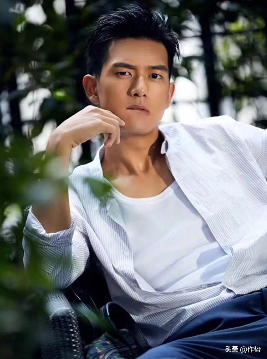 有点苦情的帅气男明星,又帅又有才华的男明星