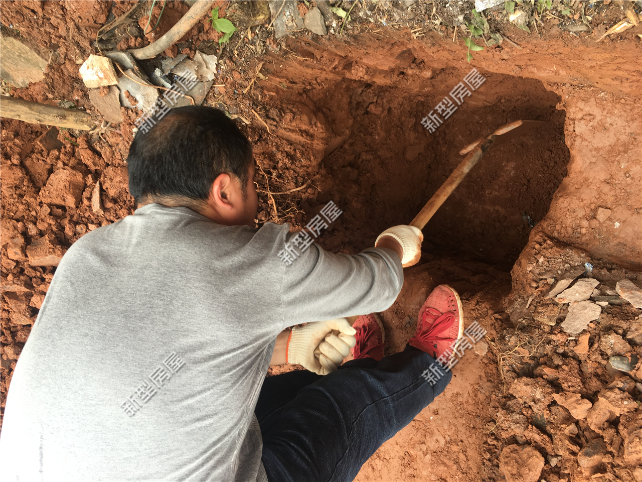 农村盖房地基要挖多深？地梁基础如何做？用什么材料好？