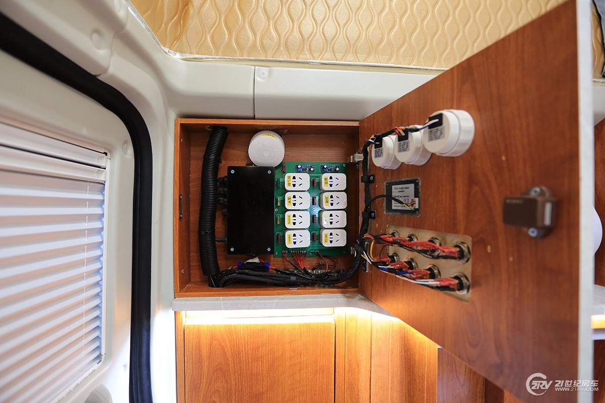 霞客乐锐骐7suv评测,霞客乐锐骐6升顶房车用车体验