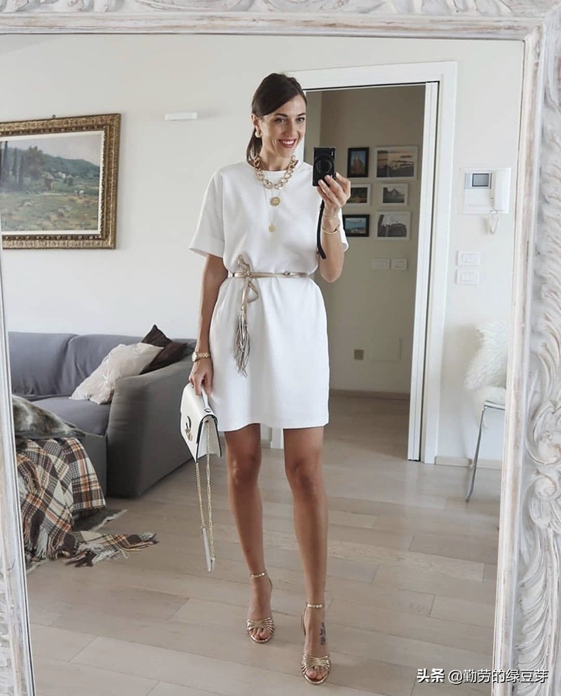 雪纺衫怎么穿好看图解大全,雪纺衫适合什么年龄段的衣服