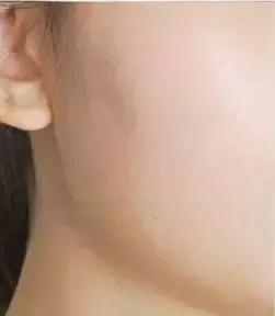 明星童颜秘诀，每1秒卖出10瓶的TA，素人高呼有效淡纹、去暗沉！