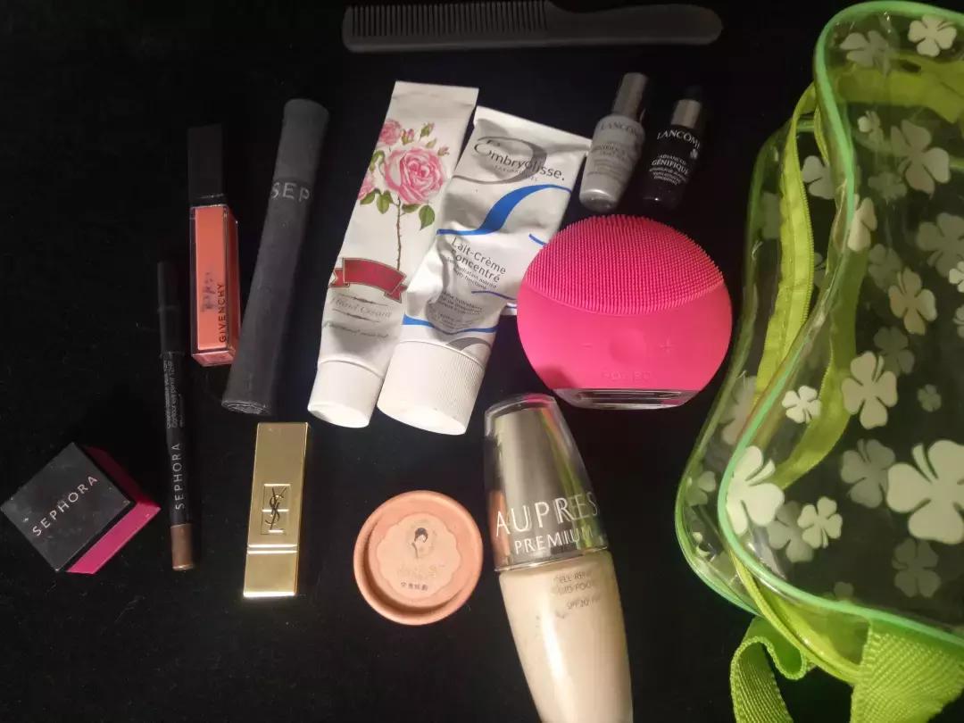 女生化妆包大揭秘,美少女蝴蝶结化妆包