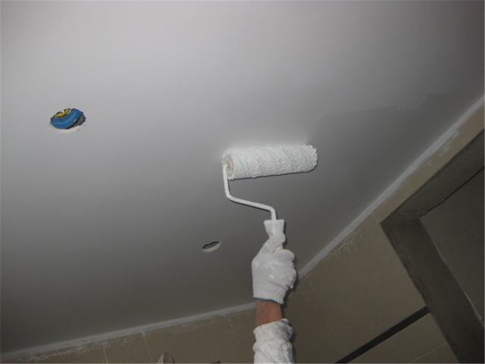 墙面受潮开裂怎么办,墙面受潮起皮脱落找谁处理