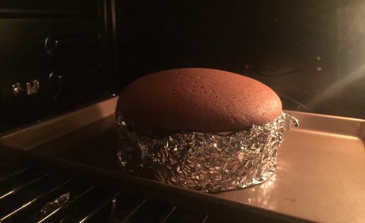 黑森林蛋糕配方教程,黑森林蛋糕如何烘焙