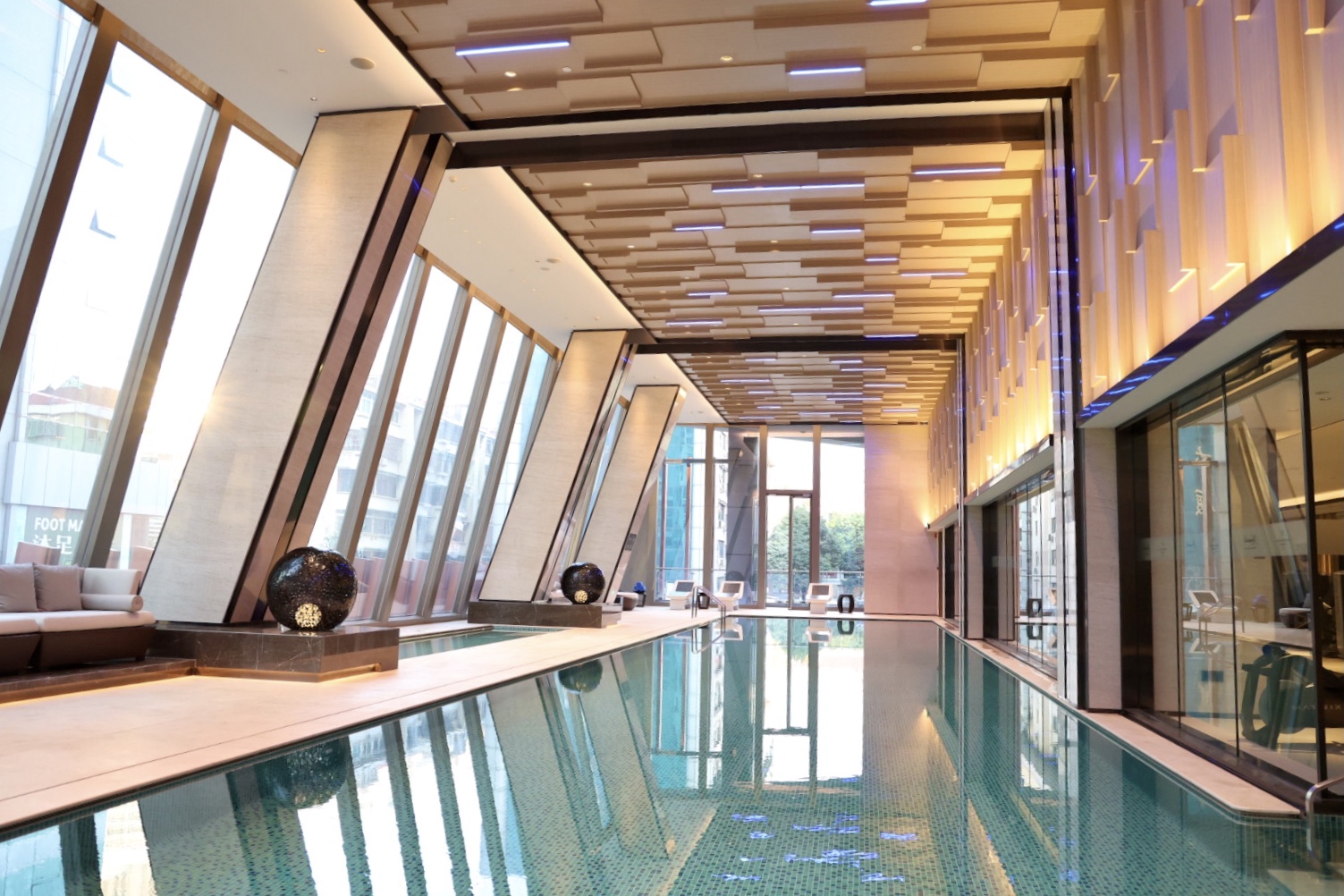 建六竟藏了一座像家一般温暖的奢华公寓式酒店