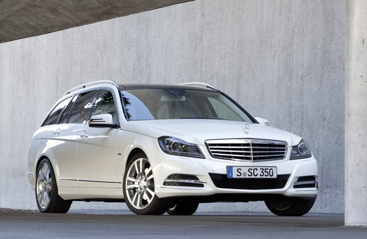 新款奔驰c200改装最帅效果,小县城越野改装店