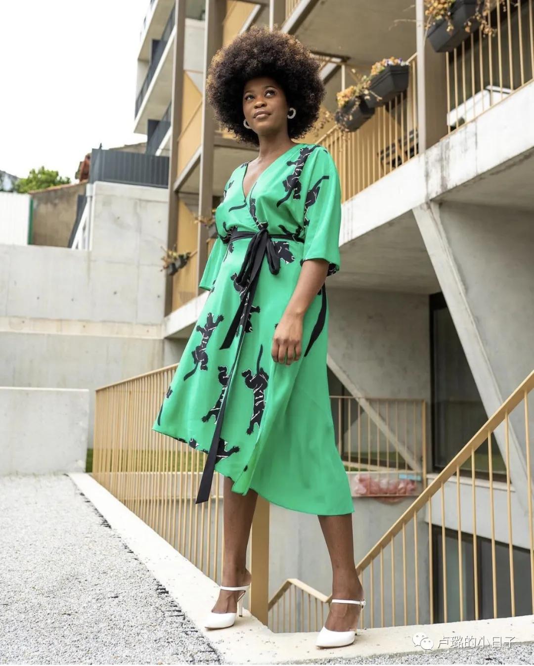 被秦海璐穿过的那些牌子,简直就是中年姐姐穿搭的模版