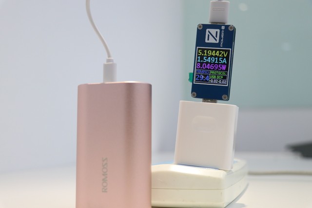 10000mah移动电源够用吗,最新的移动电源20000mah