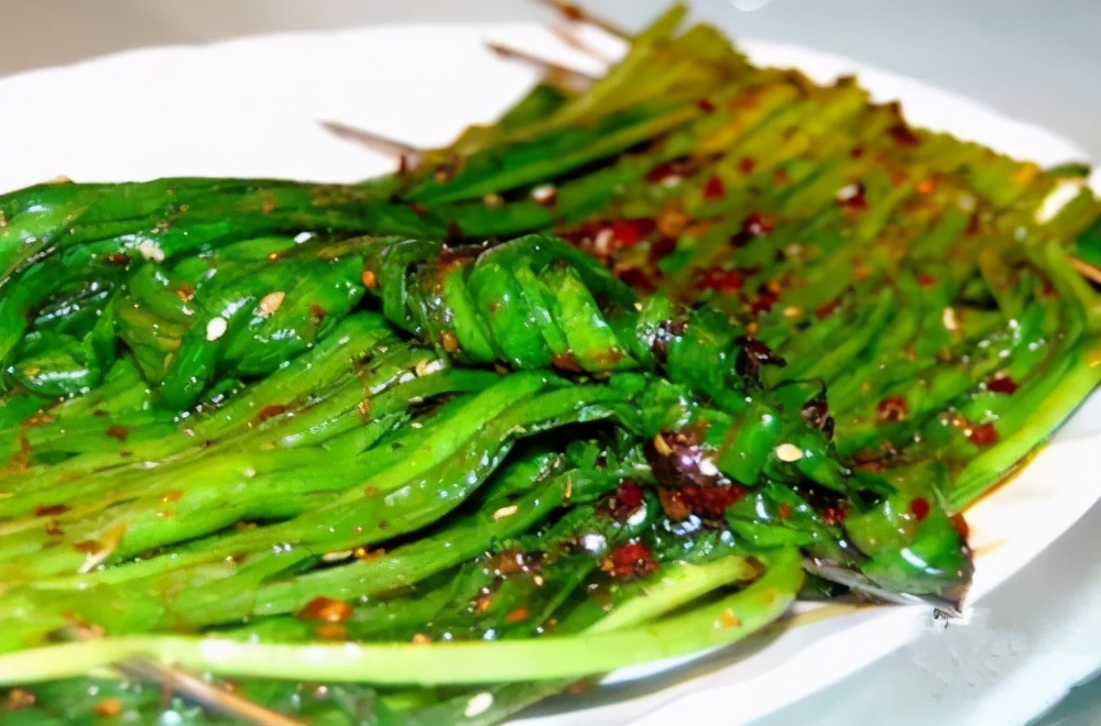 四川小伙开烧烤店赚钱吗,成都开个烧烤店成本多少