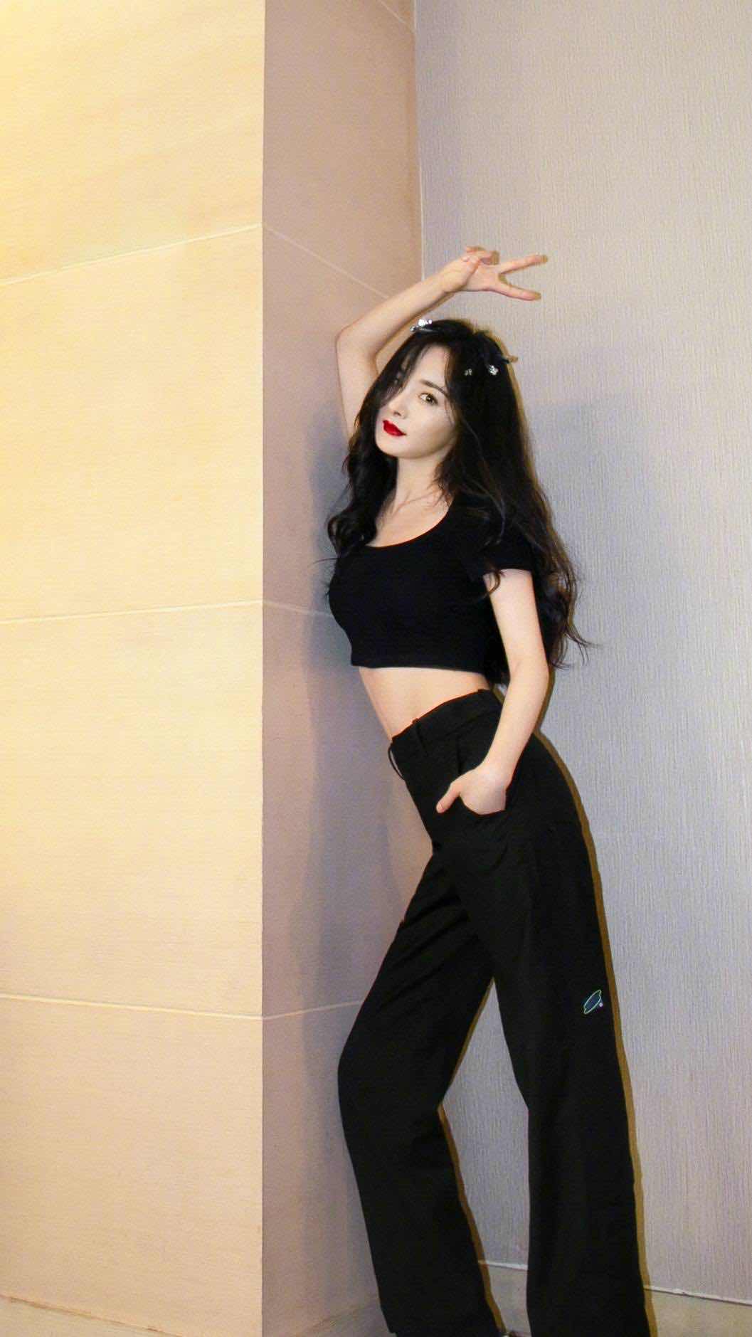 杨幂的六种叠法,学习杨幂示范经典搭配