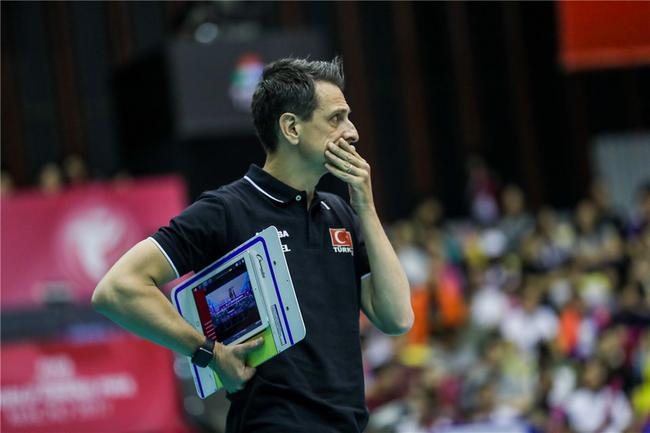 朱婷恩师古德蒂,朱婷比赛古德蒂吃黄牌是哪场