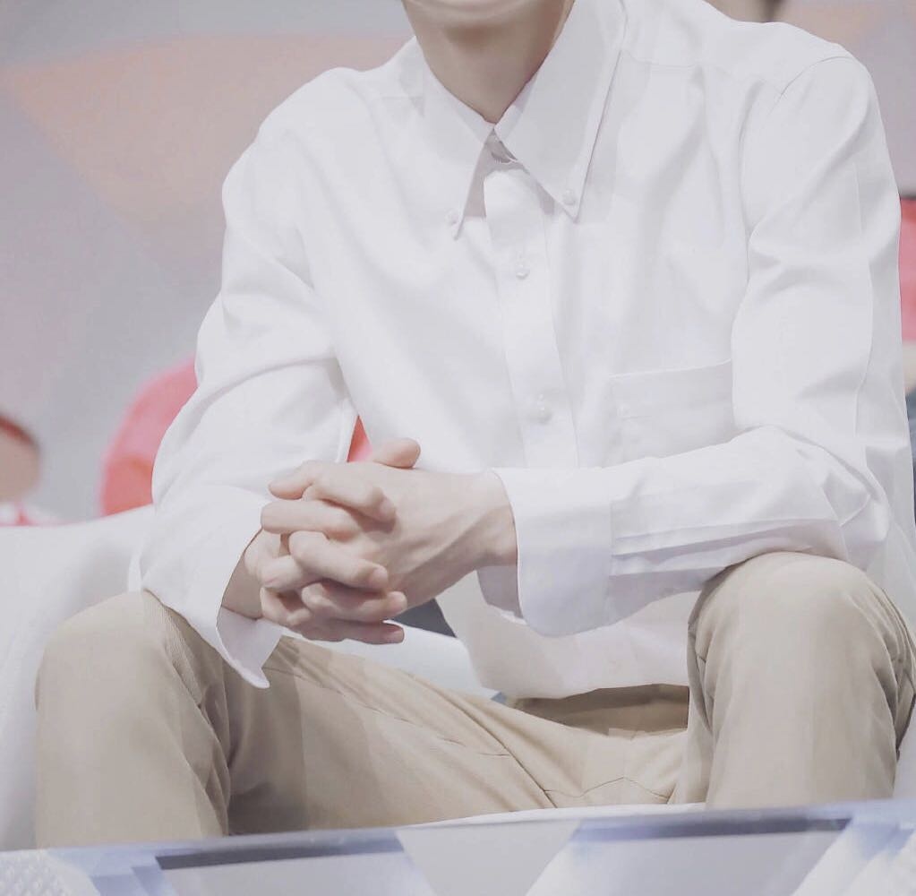 白衬衫在男生身上，为什么会有这么大的魅力？