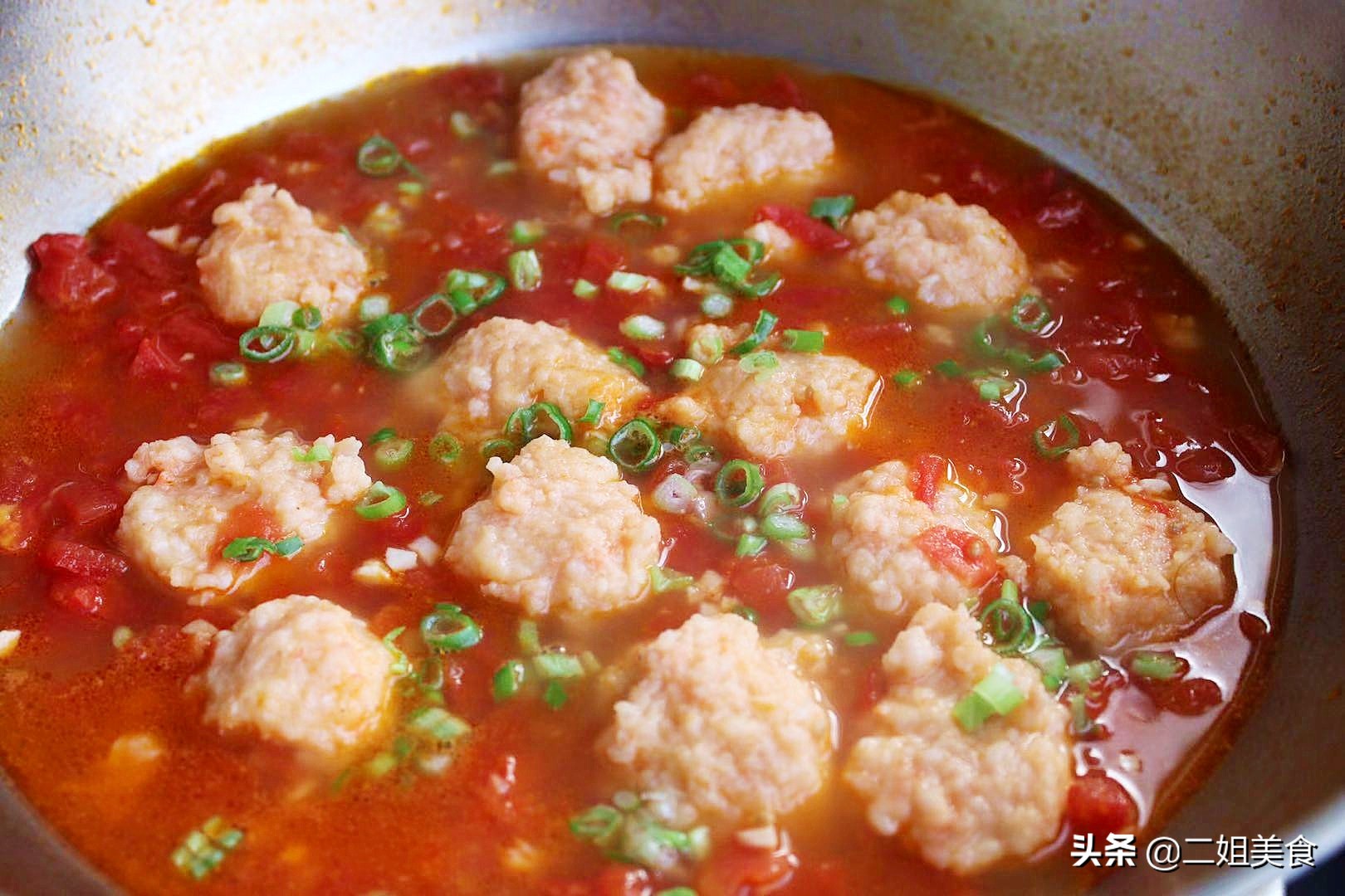 做虾丸超级简单而且营养又好吃,家中常备不加粉的虾丸才是真虾丸