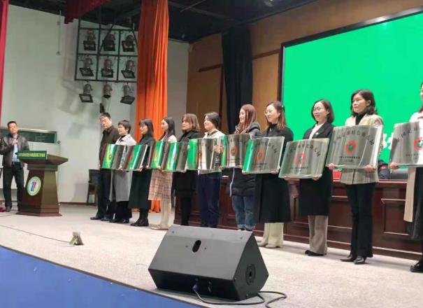 郑州足球特色学校名单小学,校园足球发展最好的学校