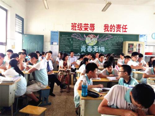 当了30年语文组组长，直言学好语文不在“背”，关键平时多做3事