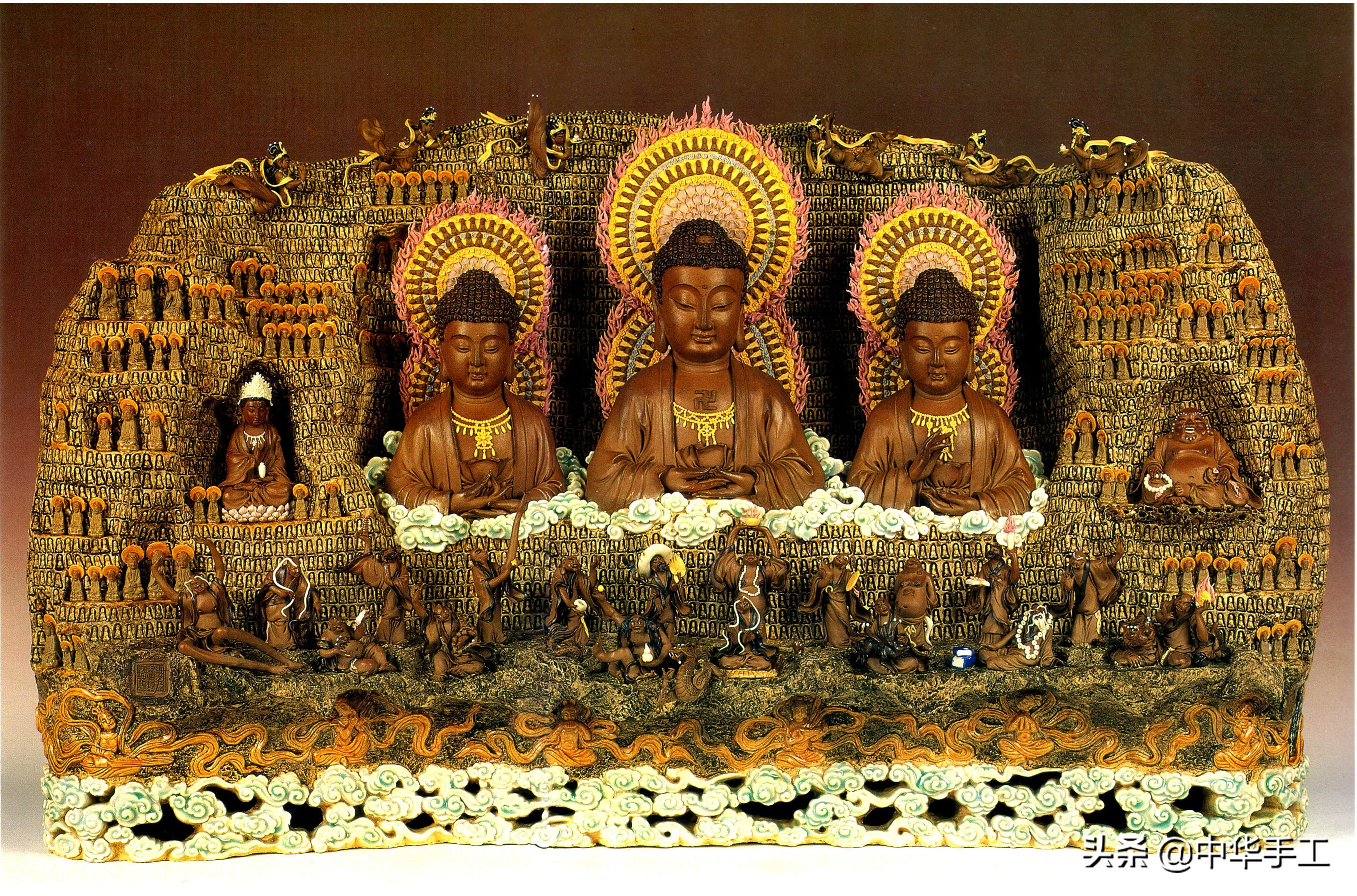 指尖上的微塑：“麻雀虽小，五脏俱全”