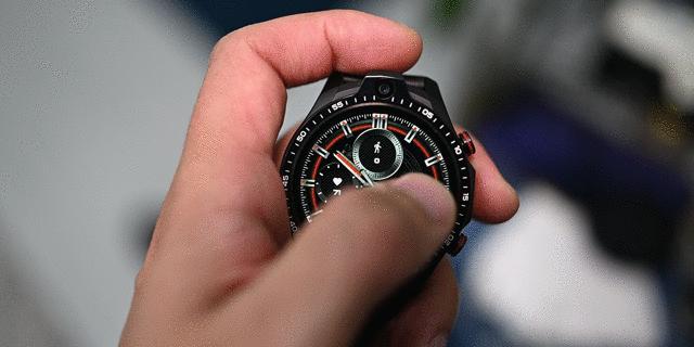 jeep黑骑士智能手表评测,jeep黑骑士智能手表测评人脸解锁