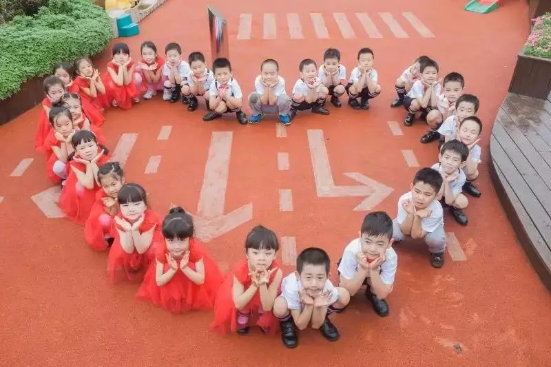 萌娃复学！上海幼儿园开学啦！大型“网友见面”现场也太有爱了吧