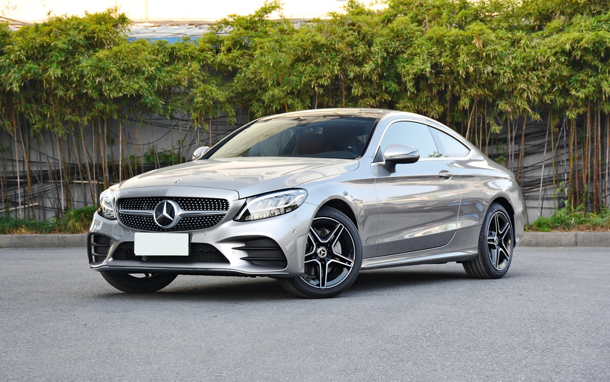 你会放弃燃油车选择新能源汽车吗,奔驰c级和宝马3系奥迪a4l怎么选