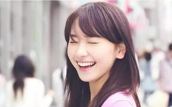 左腰痛癌症早期信号,乳房癌症的早期信号