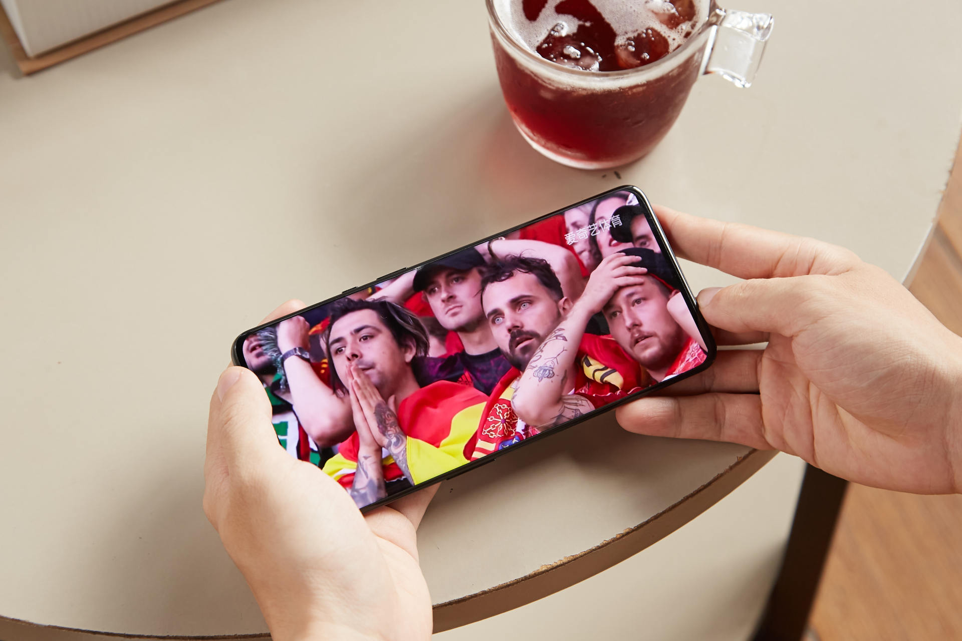 比肩顶级电视？用手机观看欧洲杯体验如何，一加用户道出了实情