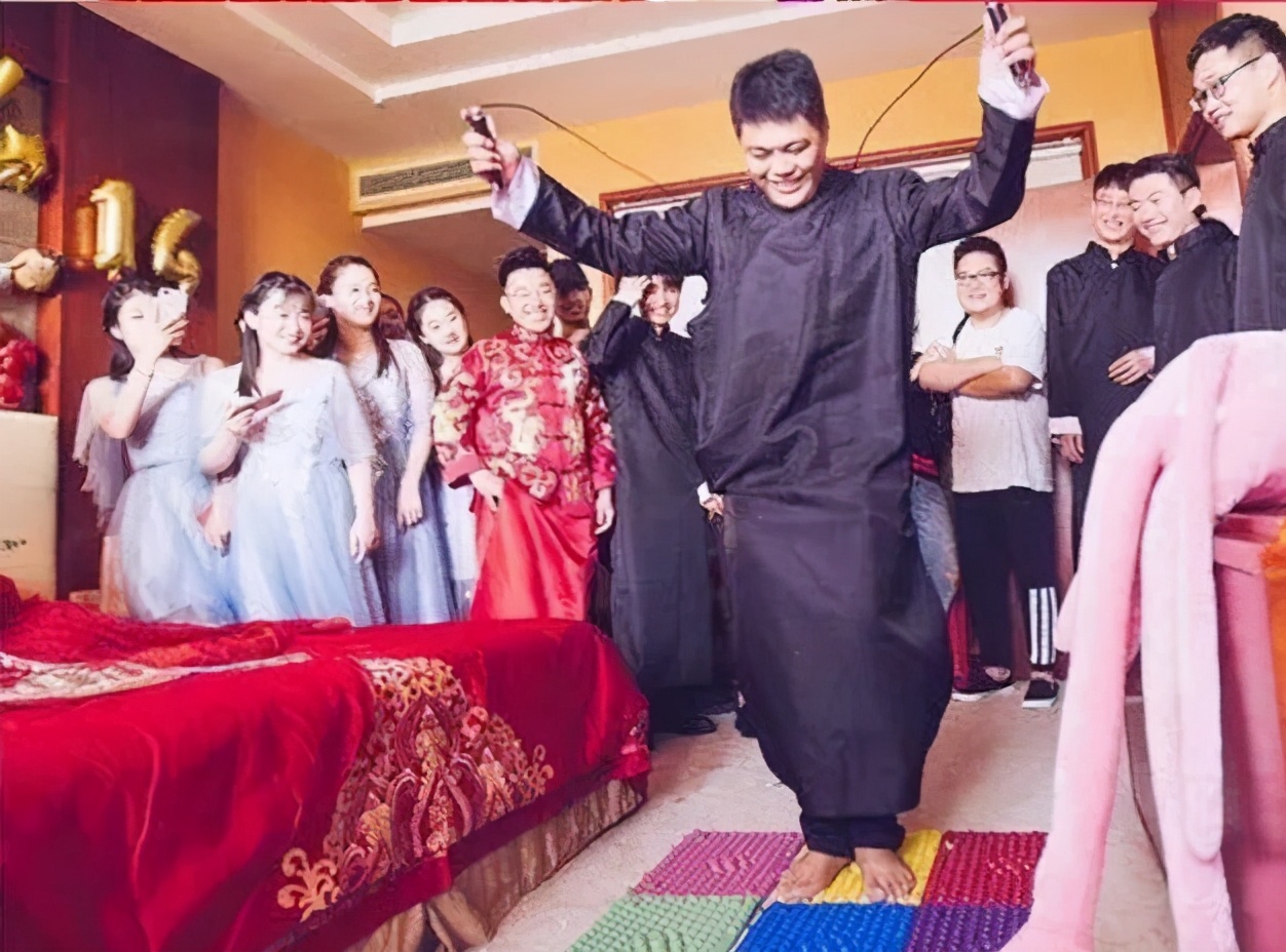 堵门接亲小游戏音频,伴娘楼梯堵门不需要道具的小游戏