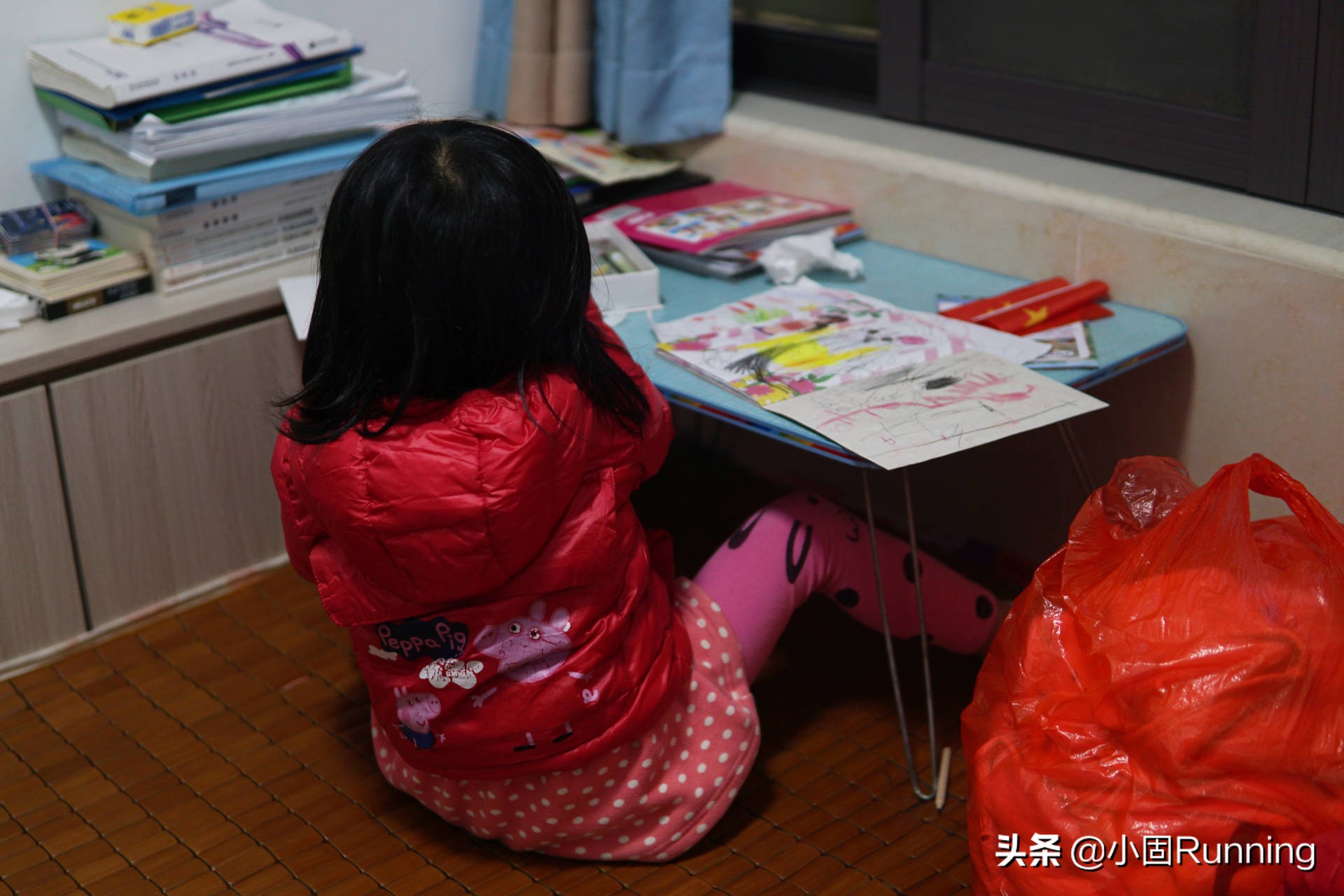 女儿小红花,儿童桌椅学习桌椅1-3岁可以画画