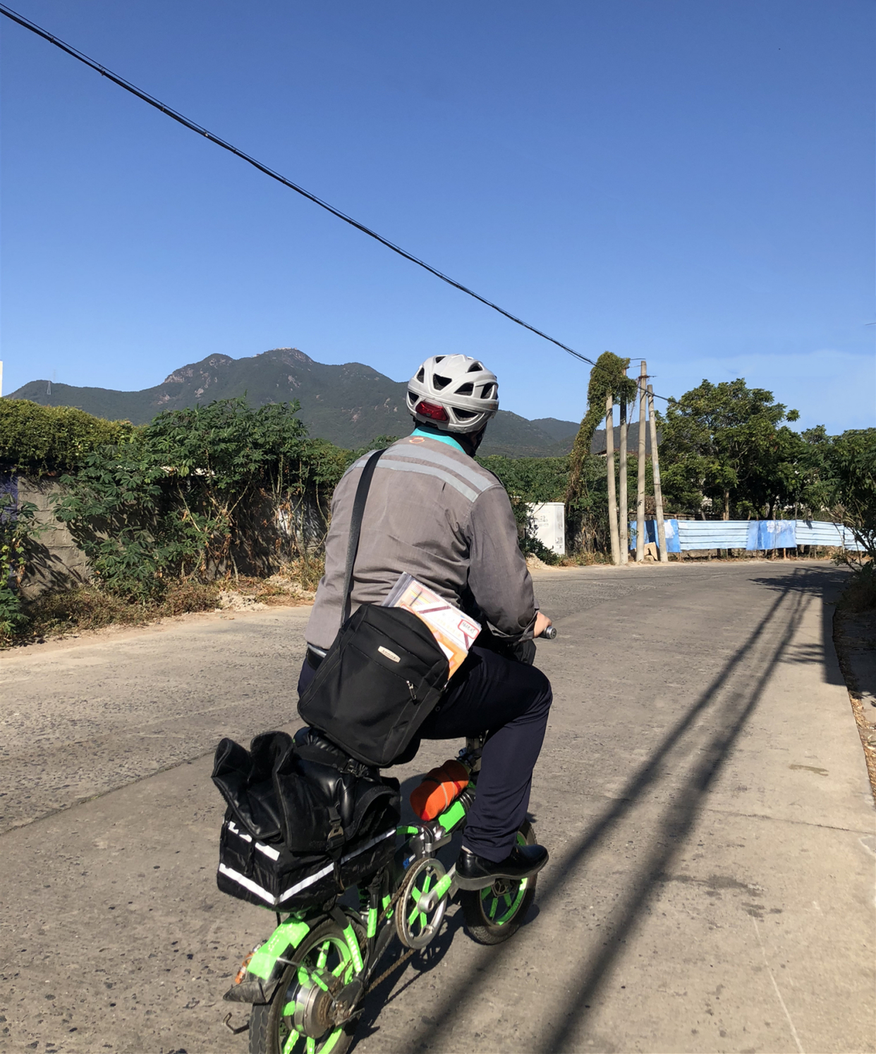 莆田的“午夜骑士”，开遍各种车型，听过很多劲爆八卦