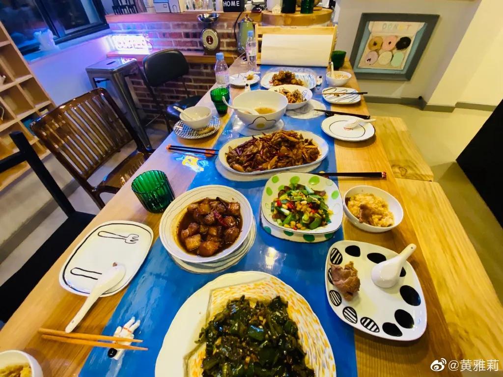 我们为什么羡慕黄雅莉的生活,黄雅莉豪宅在哪里