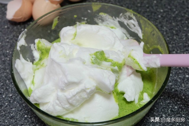 超级简单的奶油蛋糕做法无烤箱,戚风奶油蛋糕的制作全过程