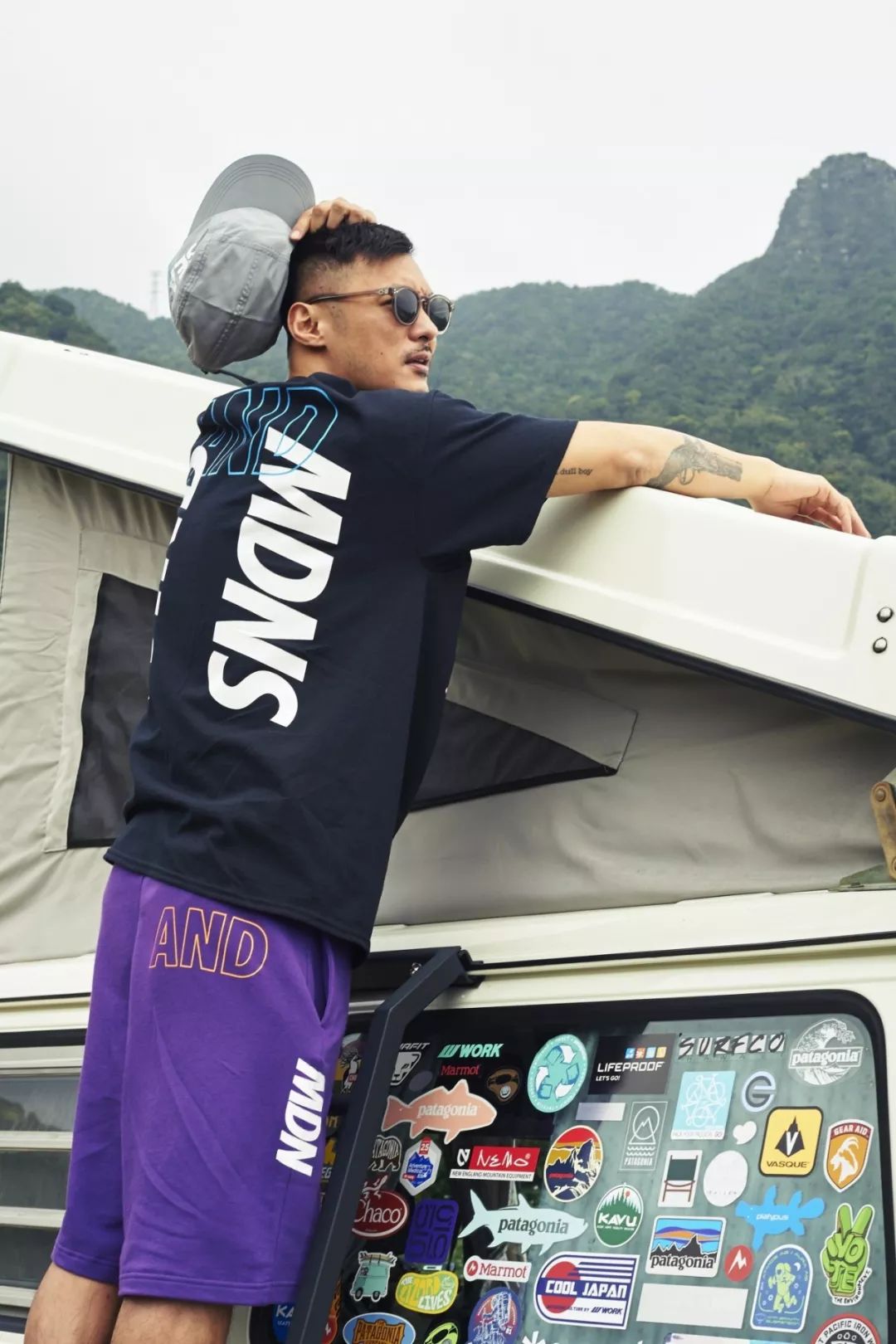 各路明星疯狂带货的新晋街头品牌，最浪的潮牌是海风WINDANDSEA