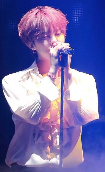 权志龙近期回归路人视频,巨星回归权志龙