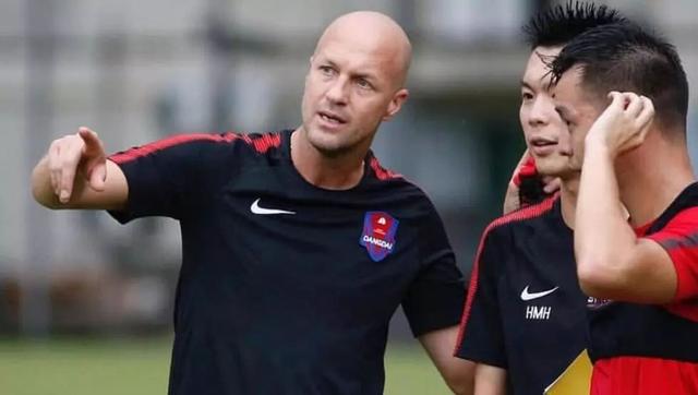 閲嶅簡棰嗛槦闄堟槑,闄堟槑棰嗛槦