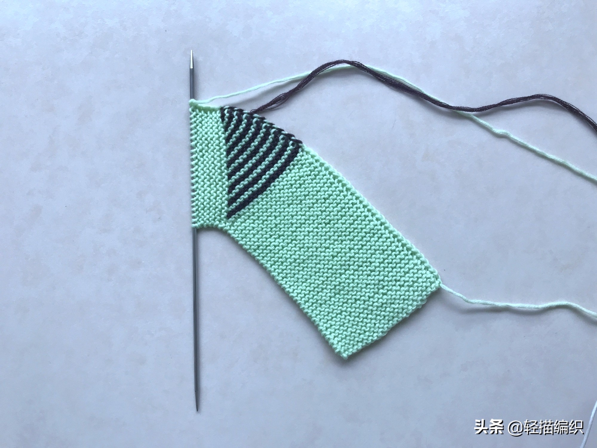 单条纹复古花样地板袜编织,新手一学就会织的地板袜