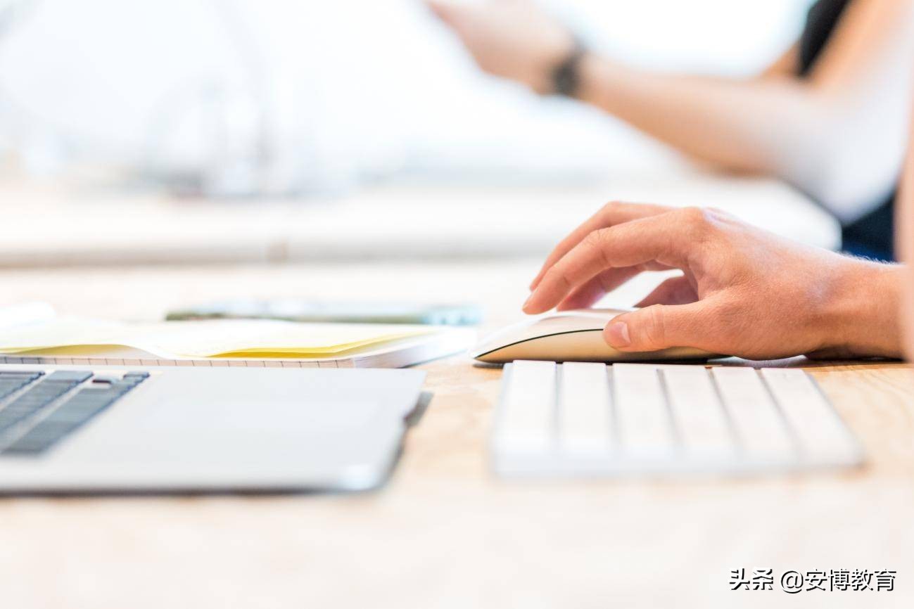 如何自我介绍更吸引人相亲,如何自我介绍视频