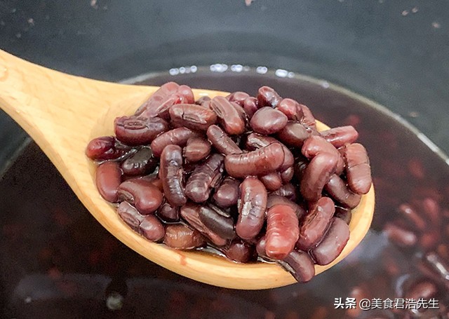 红豆要怎样煮才容易烂,红豆煮出来怎么不坏
