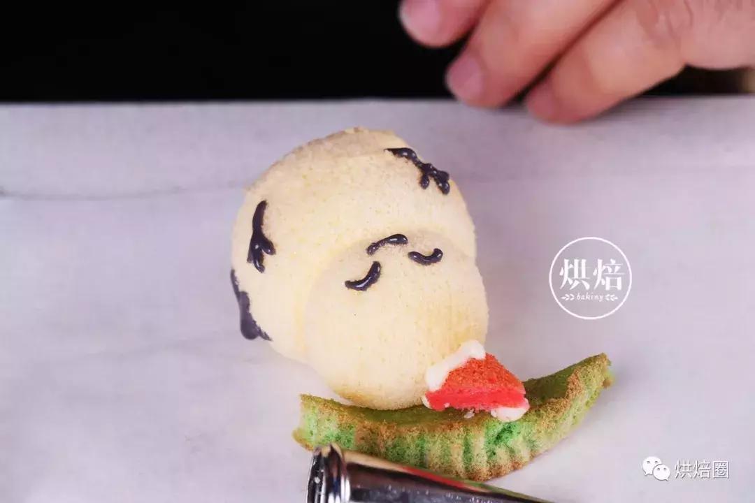 雪人蛋壳戚风,雪人蛋壳戚风教学