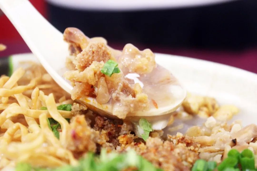 乐山，一座你不胖都对不起的城市