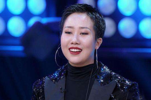 lisa青春有你2导师选了孔雪儿,lisa表扬孔雪儿完整