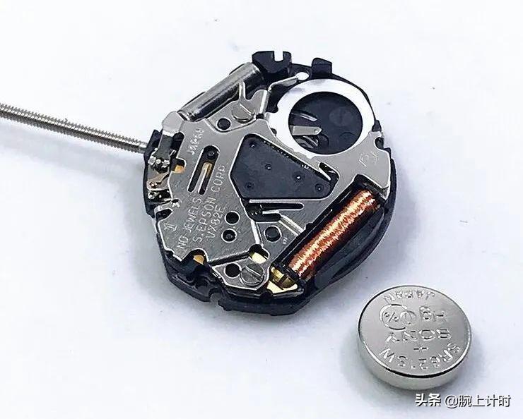 石英表和机械表保养区别,石英表跟机械表哪个好