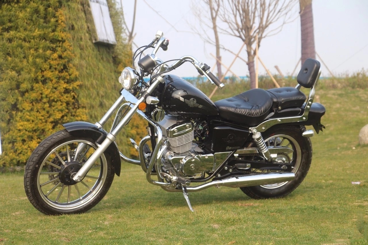 国产250双缸经典太子车升级国四，CBS系统，液晶仪表，售价1.38万