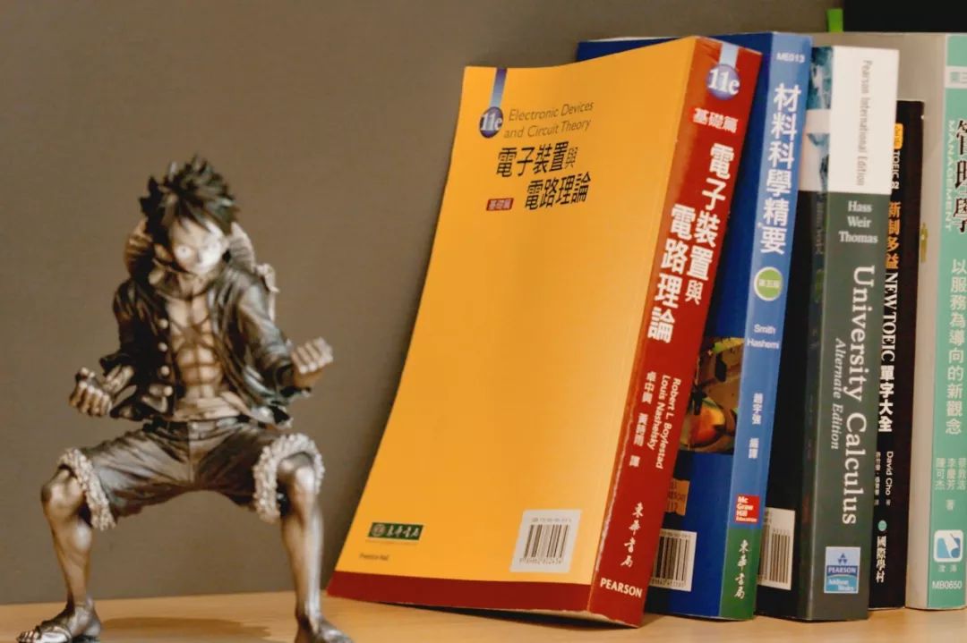 他花2.3亿造最美大学寝室，鼓励男女混居：这代年轻人别刻意吃苦