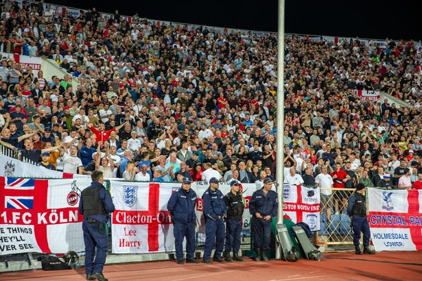 保加利亚足协主席辞职，队长波波夫：不论肤色如何，我们都是人