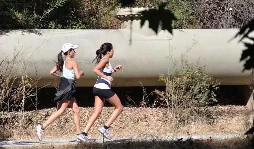 武汉一跑者夜跑重度中暑致脑水肿医生：会留后遗症